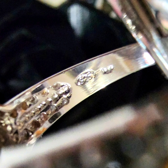 925 Sterling Silver Diamond Ring - Picture 10 of 10